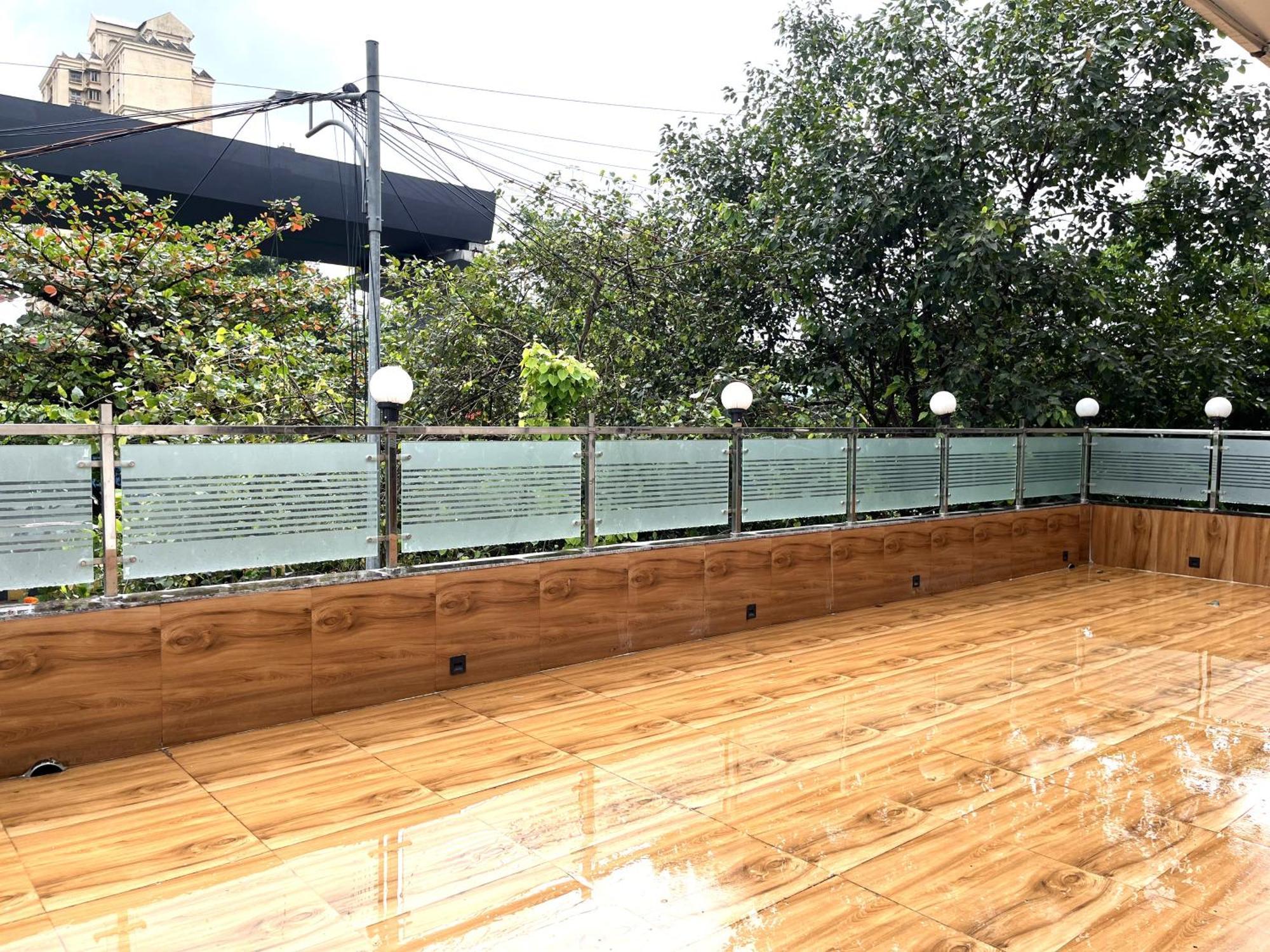 Glitz Hotels La Dahlia - Premium ธาเน ภายนอก รูปภาพ
